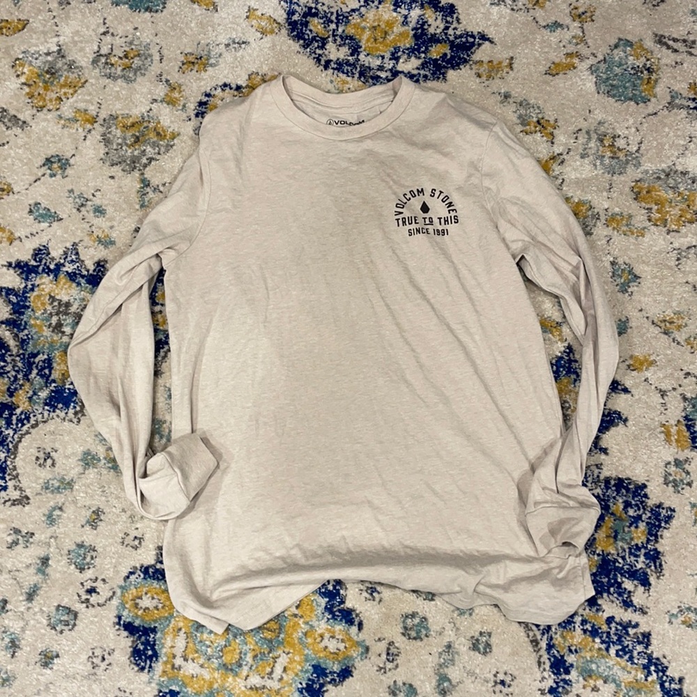 Volcom tee shirt